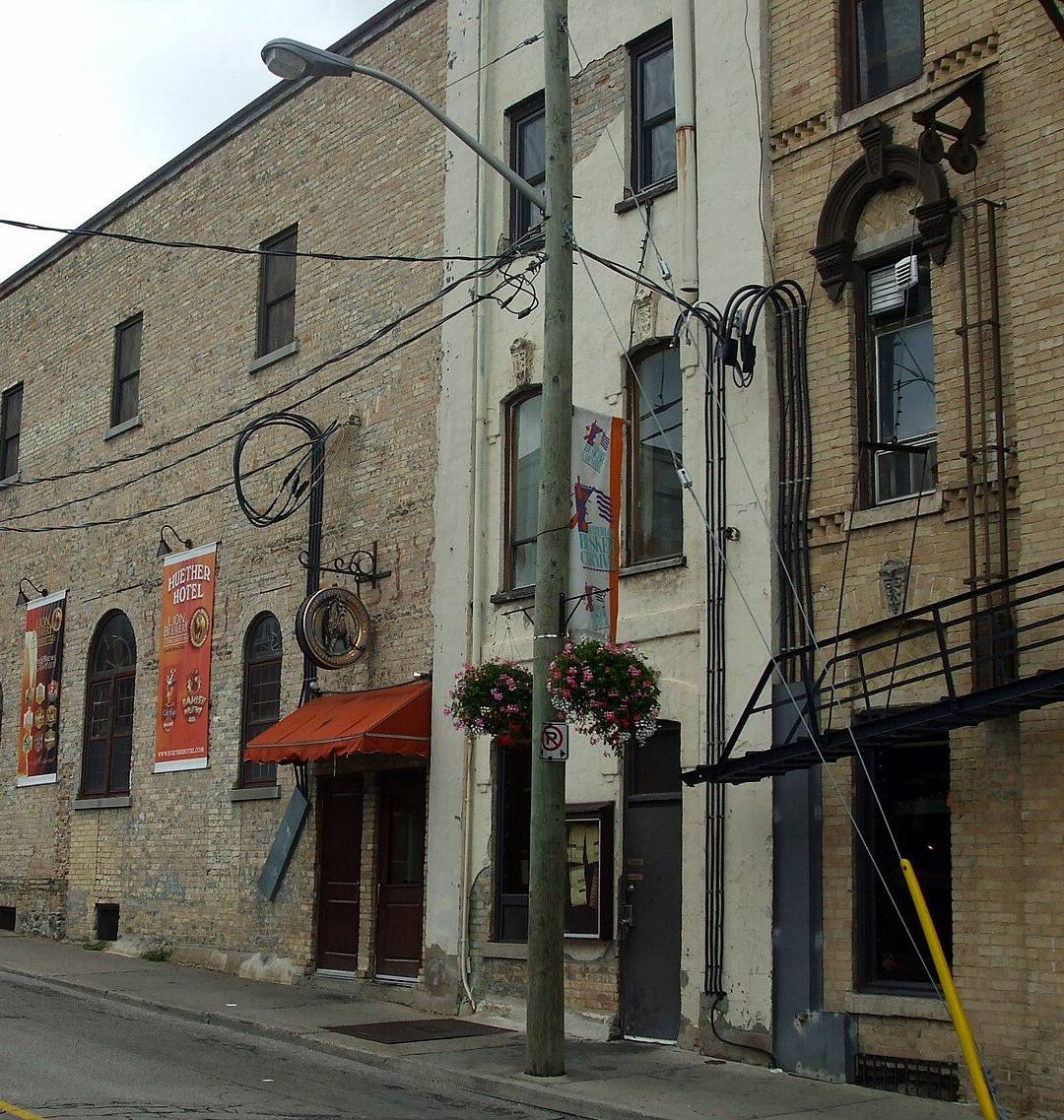 Huether Hotel